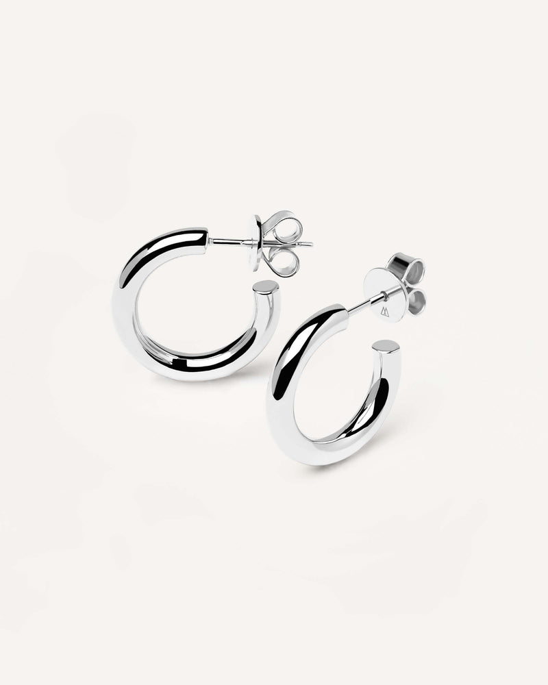 C-hoop earrings in 925 sterling silver with a butterfly push-back